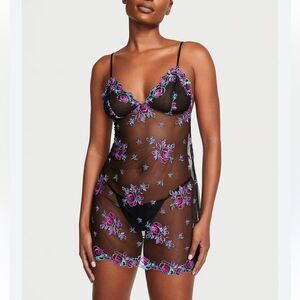 Floral Embroidery Sheer Mesh Slip size M